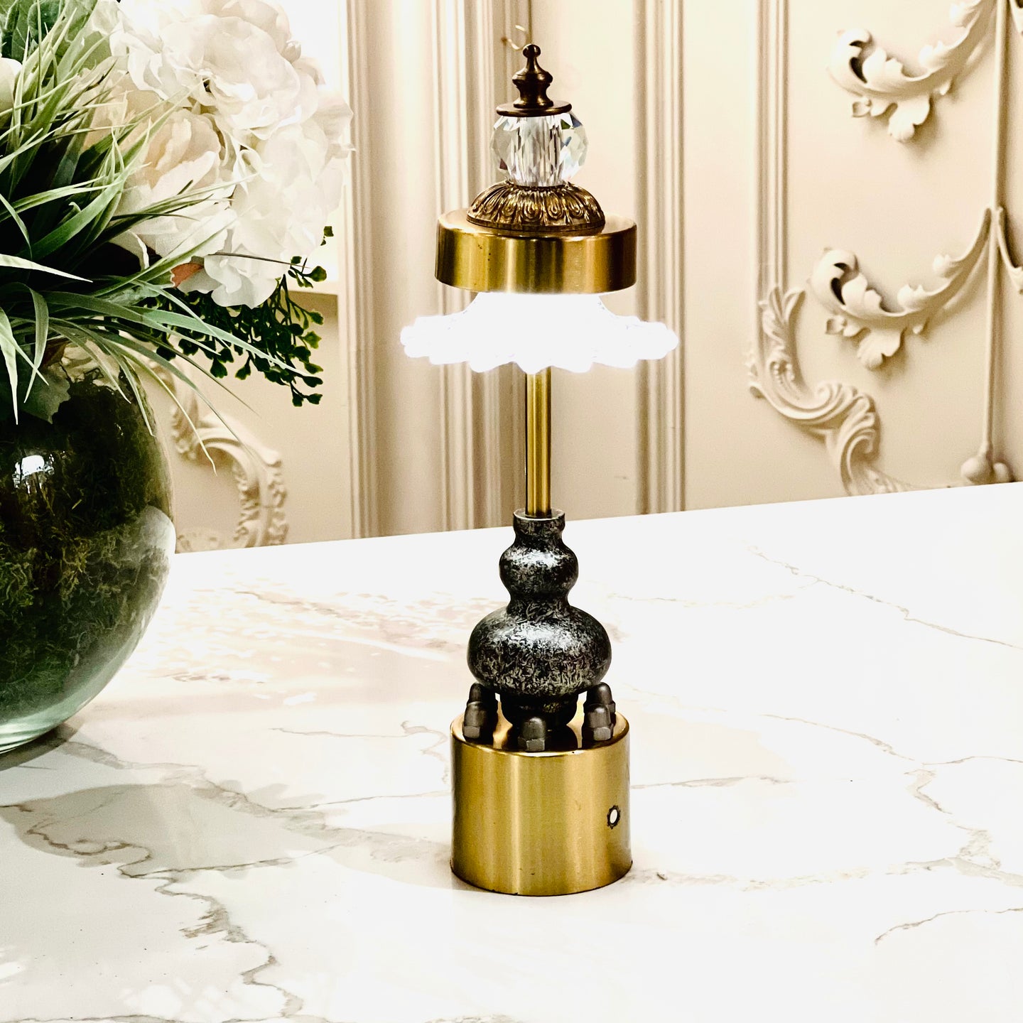 Quinn Battery operated Table lamp